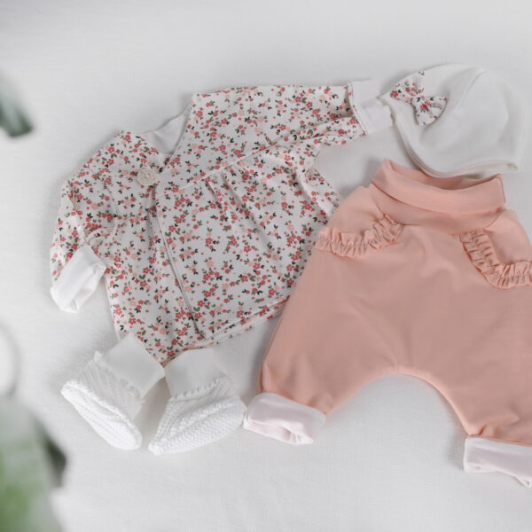 Komplet za novorojencke