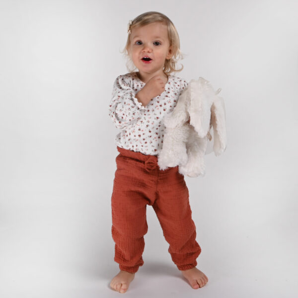 Otroske baggy hlace iz muslina