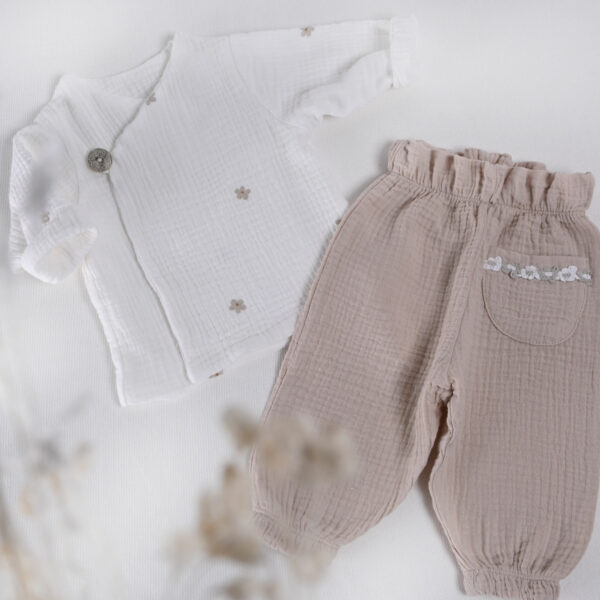 Otroski komplet za novorojencke iz muslina